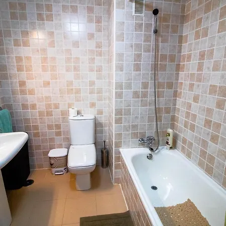 And Spacious With Underground Parking In Lovely Urbanisation With Pools And Jacuzzis. 公寓